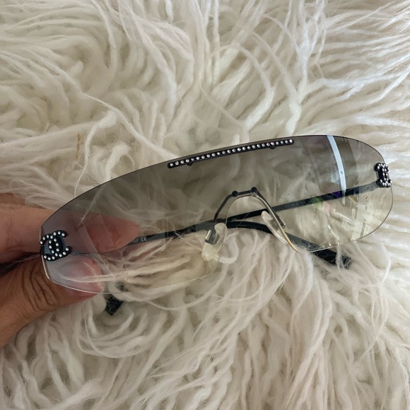 Chanel retro sunglasses - Picture 5 of 7